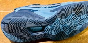 two wxy v4 レビュー