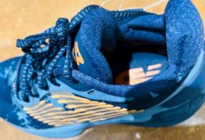 two wxy v4 レビュー