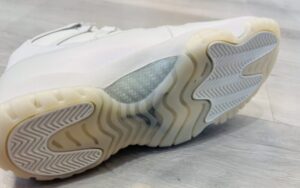 エアジョーダン11 レビュー