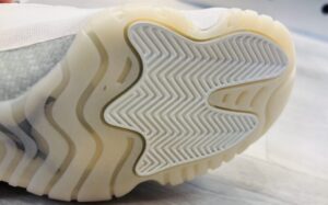 エアジョーダン11 レビュー